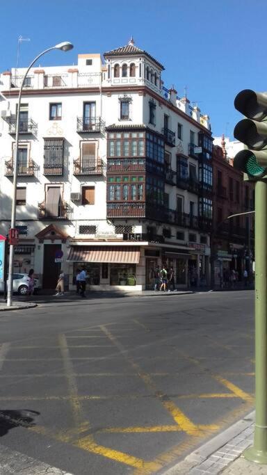 Leon Centro Apartment Seville Exterior photo